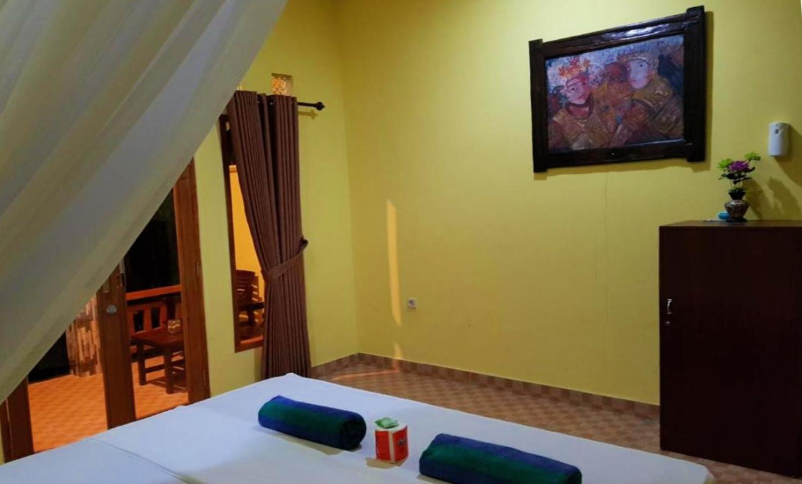 Matahari Bungalow 3 Гили Еър Екстериор снимка