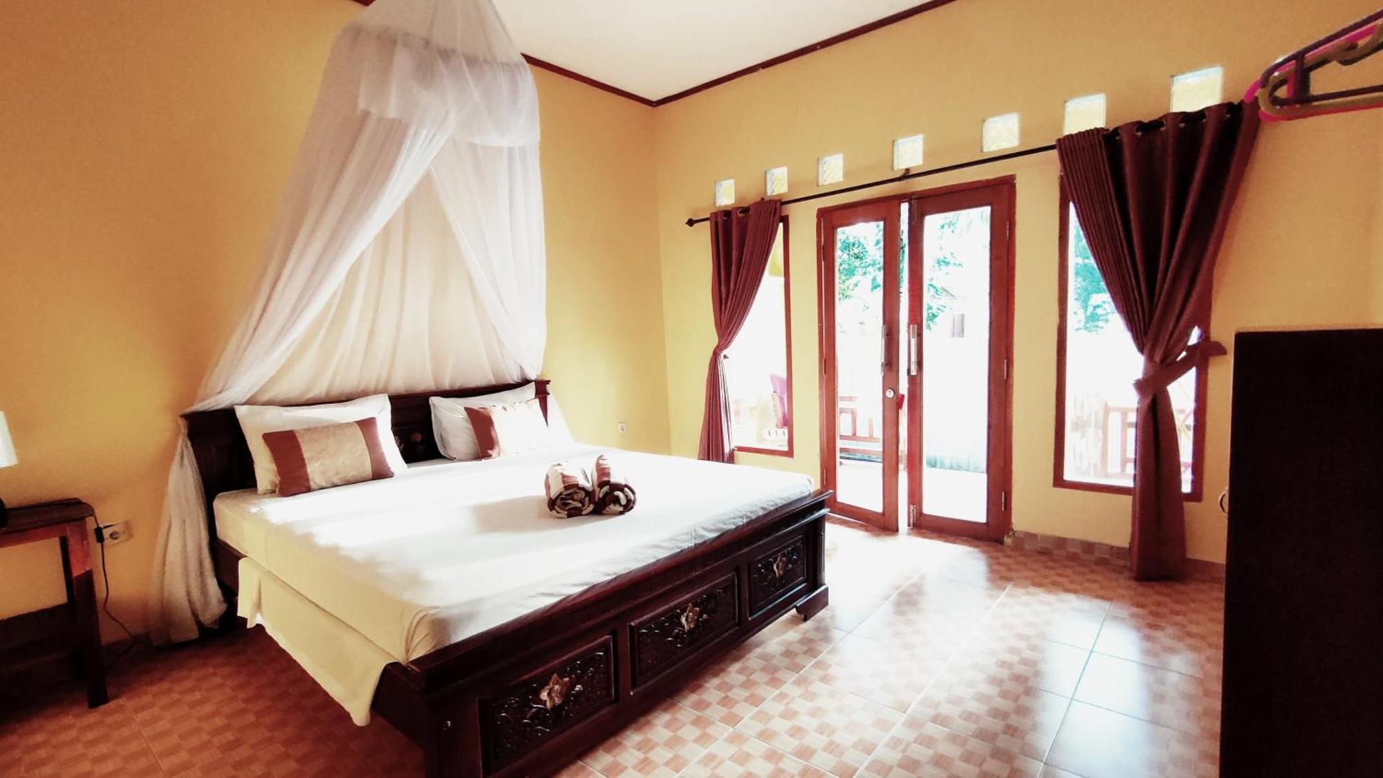Matahari Bungalow 3 Гили Еър Екстериор снимка