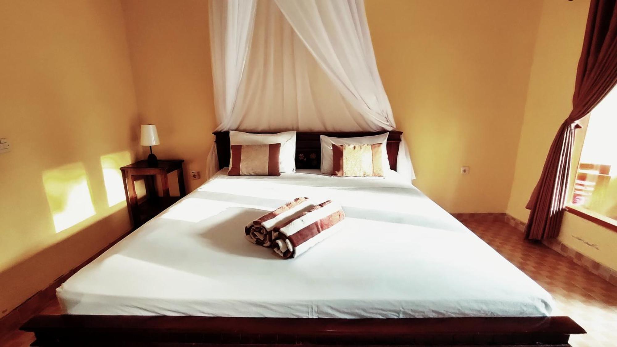 Matahari Bungalow 3 Гили Еър Екстериор снимка
