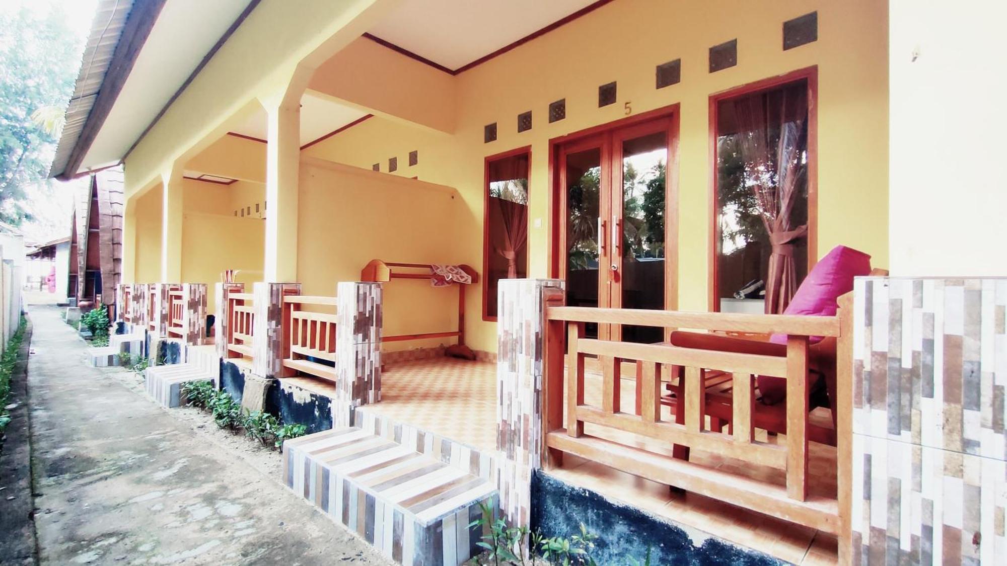 Matahari Bungalow 3 Гили Еър Екстериор снимка