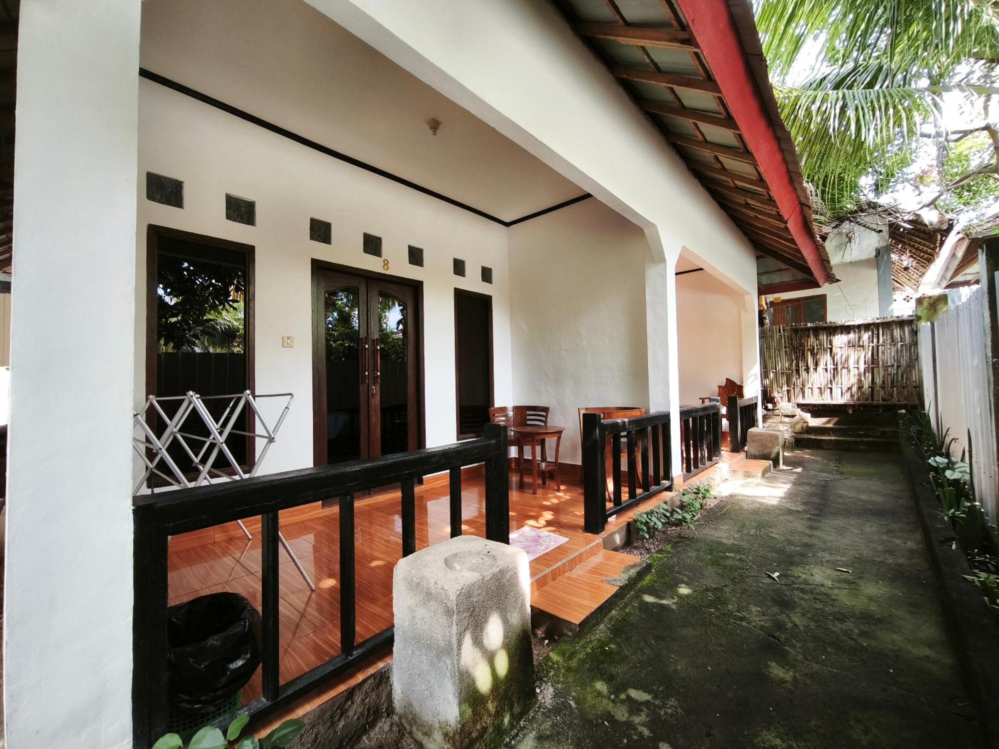 Matahari Bungalow 3 Гили Еър Екстериор снимка