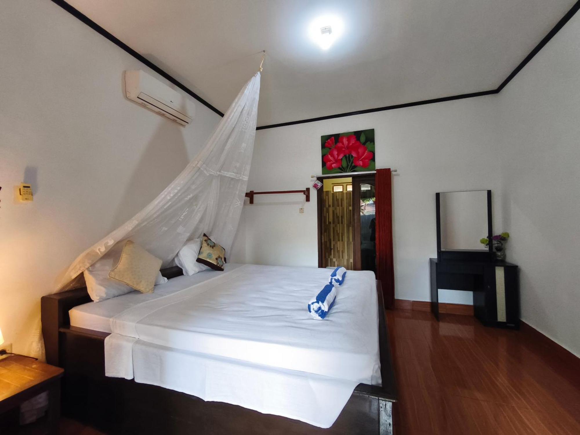 Matahari Bungalow 3 Гили Еър Екстериор снимка