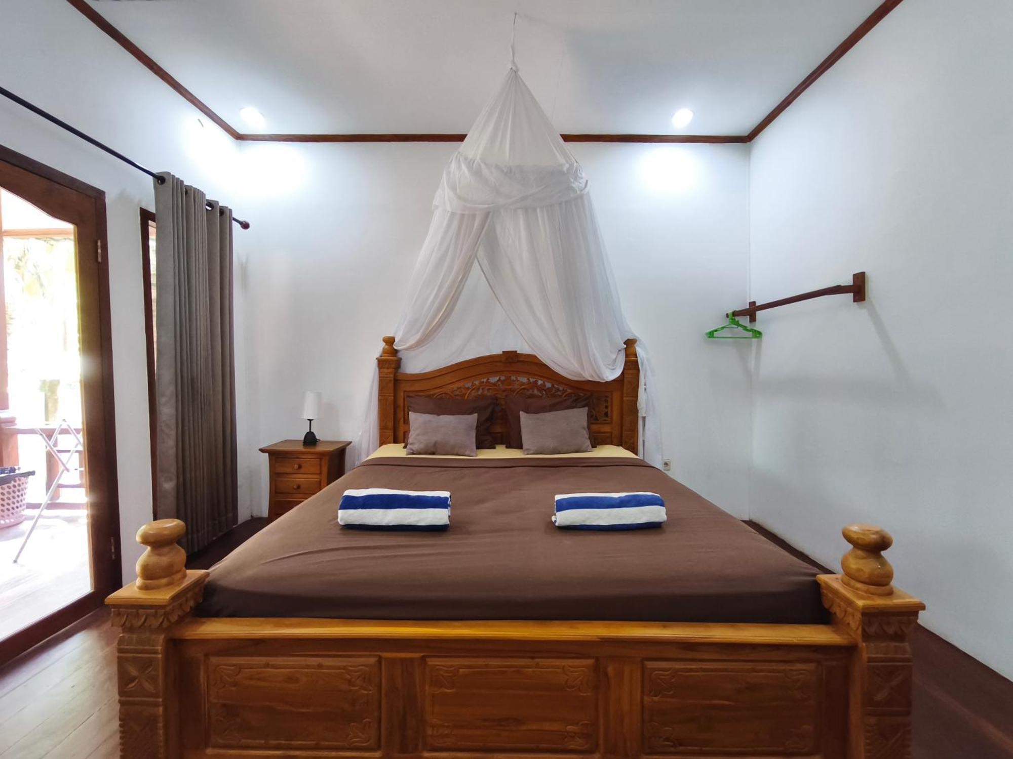 Matahari Bungalow 3 Гили Еър Екстериор снимка