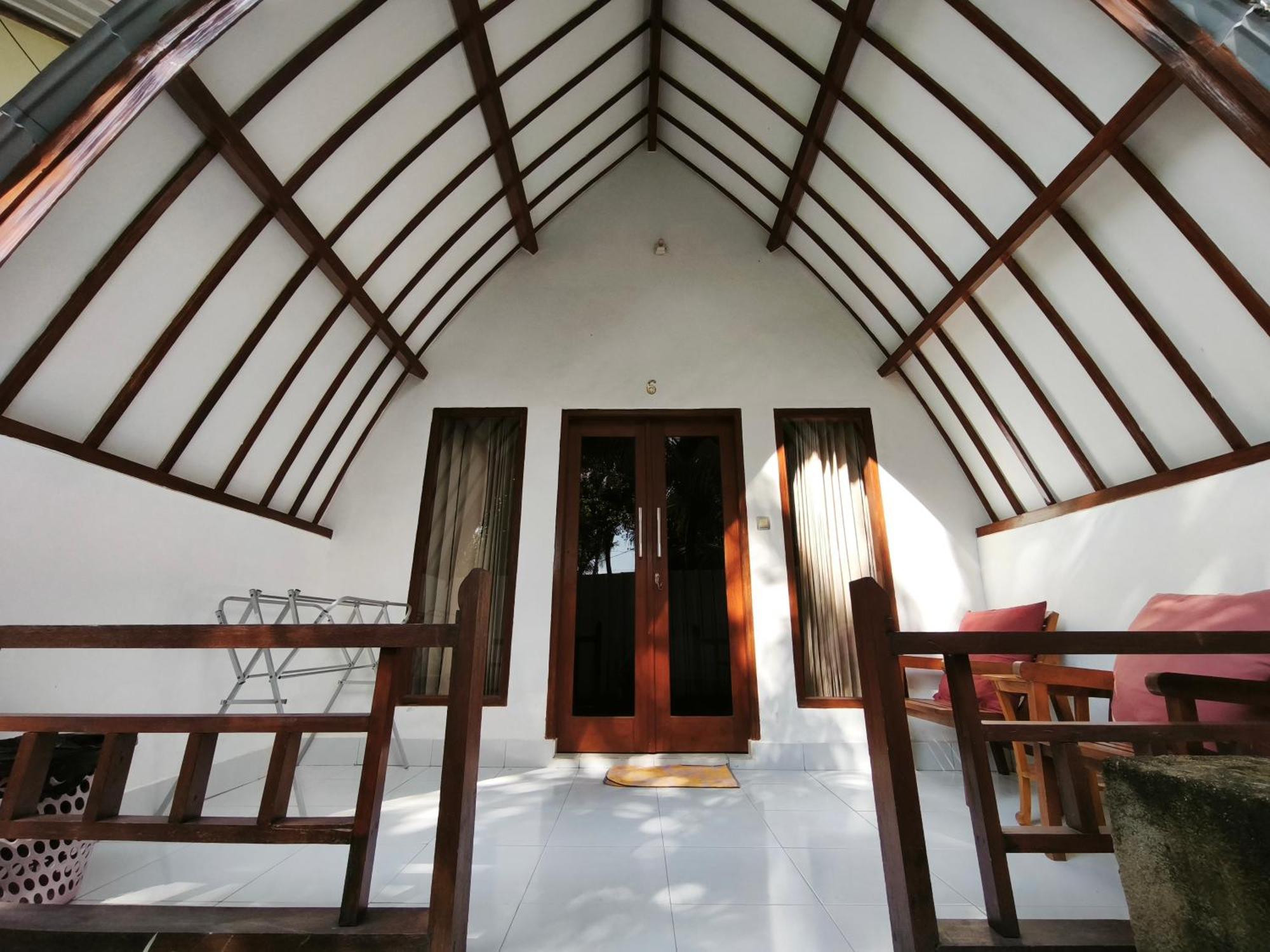 Matahari Bungalow 3 Гили Еър Екстериор снимка